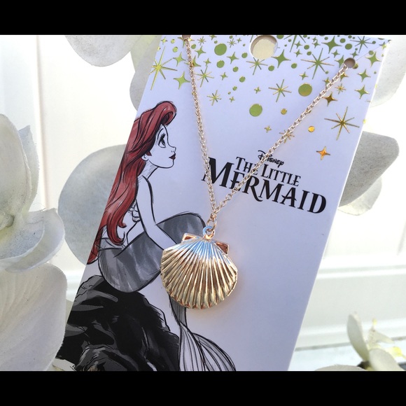 Seashell 🐚Locket Necklace - Picture 3 of 8